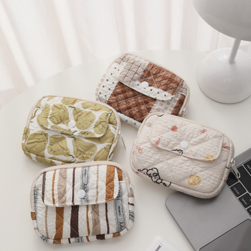 Striped dot quilted pouch | Fluffy and cute makeup pouch, lipstick and accessory storage