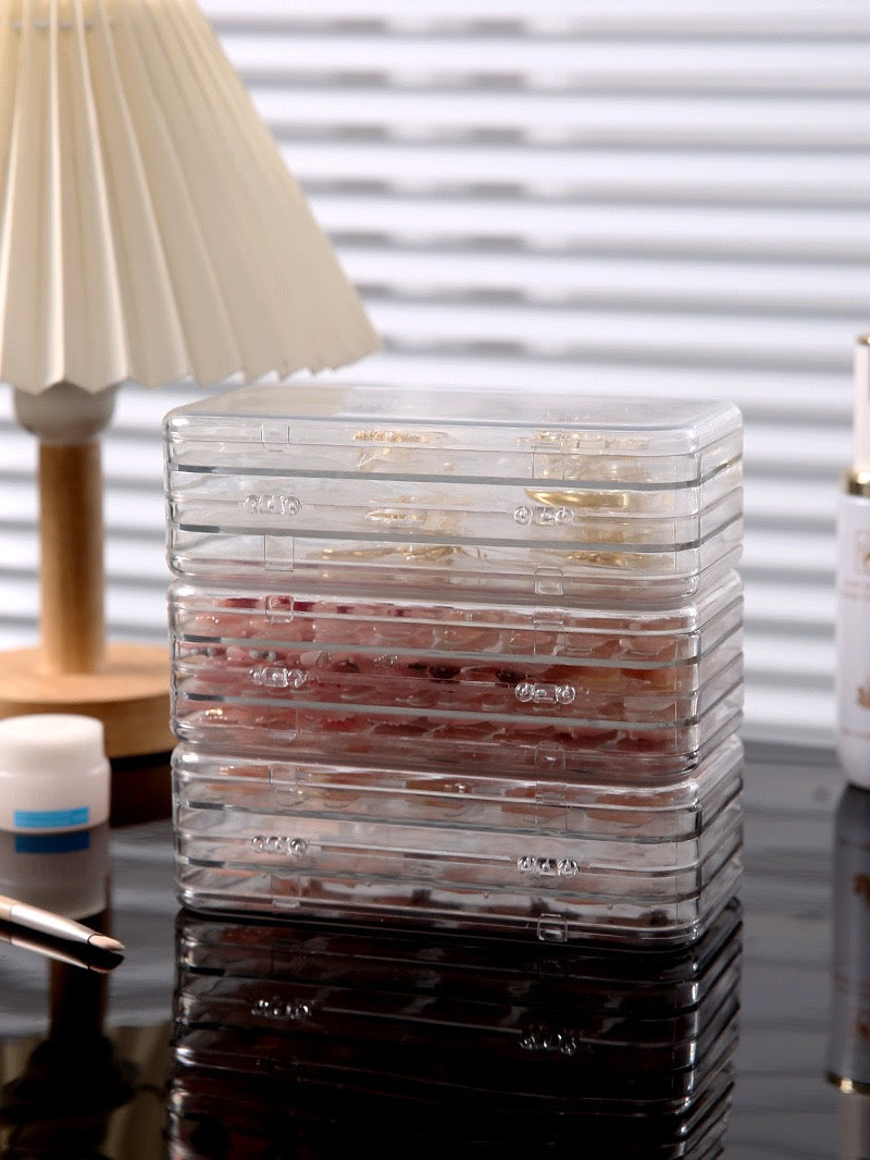 Tri-fold nail tip storage case