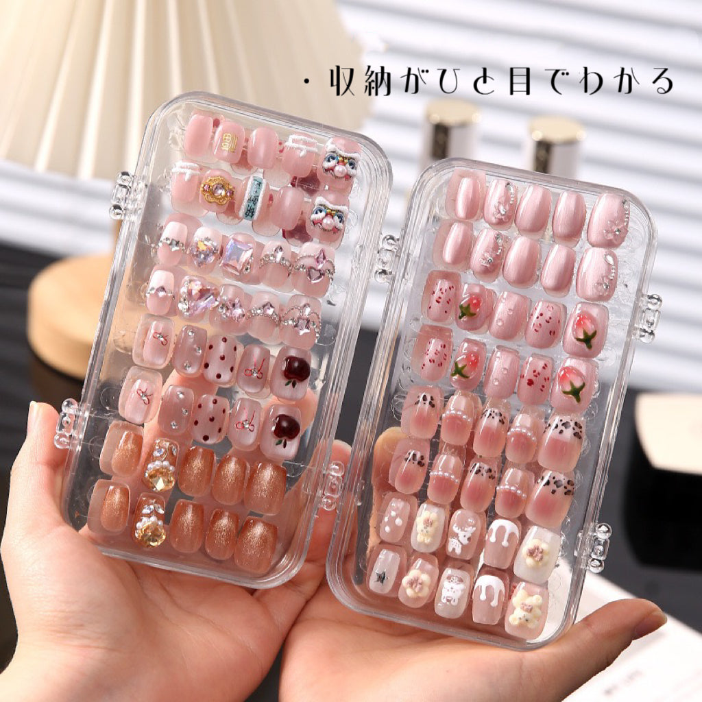 Tri-fold nail tip storage case