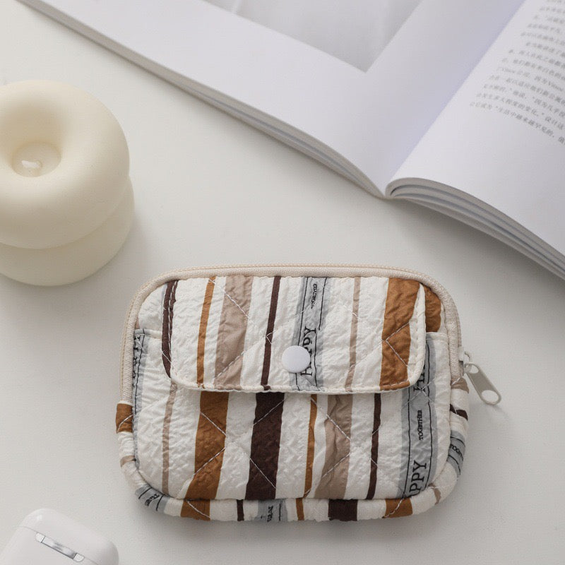 Striped dot quilted pouch | Fluffy and cute makeup pouch, lipstick and accessory storage
