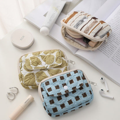 Striped dot quilted pouch | Fluffy and cute makeup pouch, lipstick and accessory storage